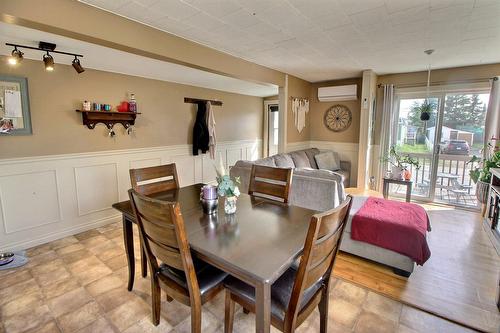 Salle à manger - 200 Av. Douay, Amos, QC - Indoor