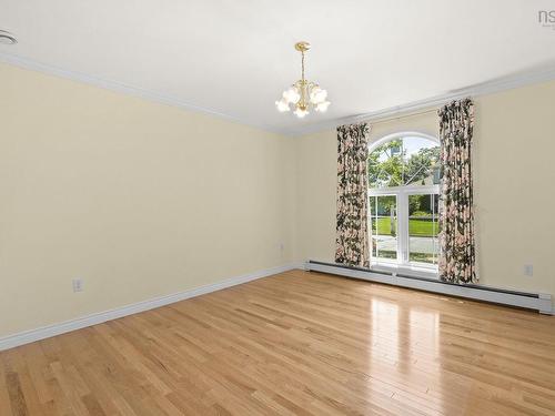 152 Roxbury Crescent, Halifax, NS 