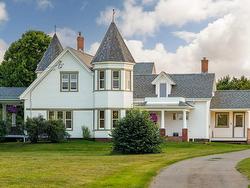 31 / 33 Nelson Street  Victoria, PE C0A 1J0