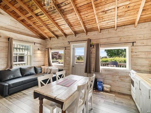 31 / 33 Nelson Street, Victoria, PE 