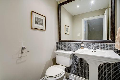Salle d'eau - 4413 Boul. Décarie, Montréal (Côte-Des-Neiges/Notre-Dame-De-Grâce), QC - Indoor Photo Showing Bathroom