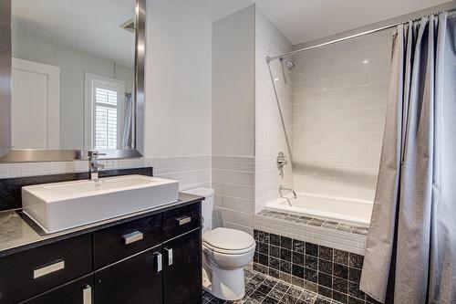 Salle de bains - 4413 Boul. Décarie, Montréal (Côte-Des-Neiges/Notre-Dame-De-Grâce), QC - Indoor Photo Showing Bathroom