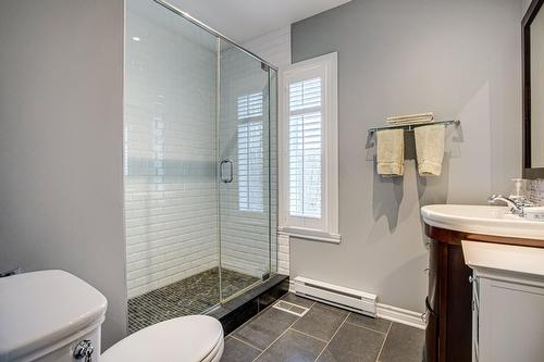 Salle de bains - 4413 Boul. Décarie, Montréal (Côte-Des-Neiges/Notre-Dame-De-Grâce), QC - Indoor Photo Showing Bathroom