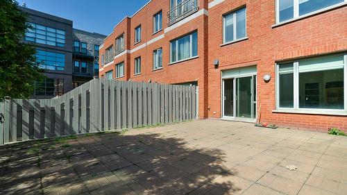 Cour - 4413 Boul. Décarie, Montréal (Côte-Des-Neiges/Notre-Dame-De-Grâce), QC - Outdoor