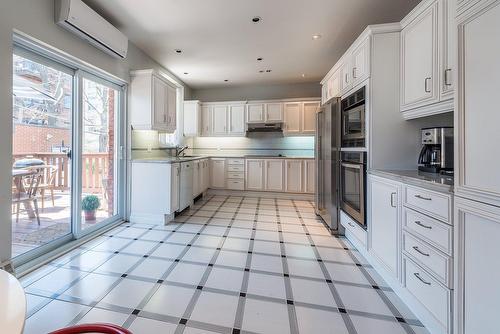 Kitchen - 694 Av. Victoria, Westmount, QC - Indoor Photo Showing Kitchen