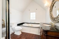 Salle de bains attenante à la CCP - 