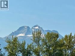 Zoomed view from front window. - 