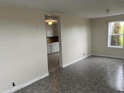 607 Highway 2, Lower Five Islands, NS 