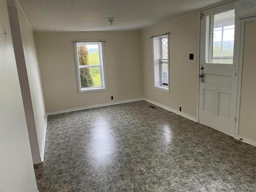 607 Highway 2, Lower Five Islands, NS 