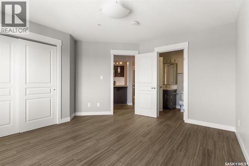 411 5301 Universal Crescent, Regina, SK - Indoor Photo Showing Other Room