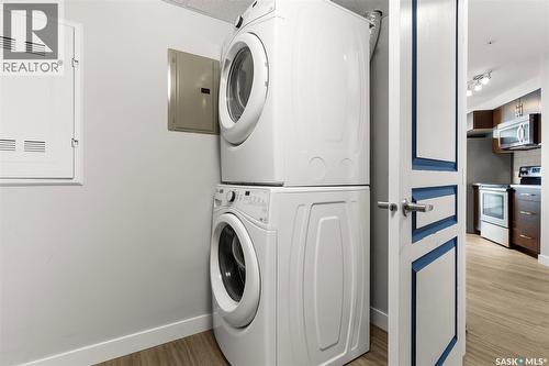 411 5301 Universal Crescent, Regina, SK - Indoor Photo Showing Laundry Room
