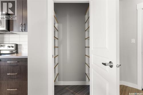 411 5301 Universal Crescent, Regina, SK - Indoor