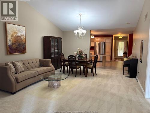 11285 Firgrove Drive, Windsor, ON - Indoor