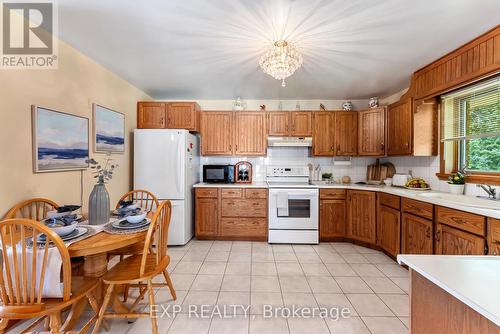 9640 Dagmar Road, Whitby, ON - Indoor Photo Showing Kitchen With Double Sink