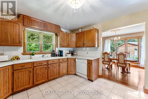 9640 Dagmar Road, Whitby, ON - Indoor Photo Showing Kitchen