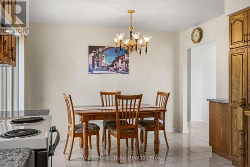 5 Spring Garden Avenue, Ottawa, ON - Indoor Photo Showing Dining Room
