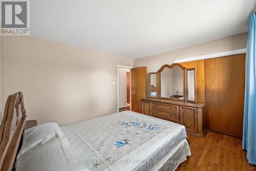 5 Spring Garden Avenue, Ottawa, ON - Indoor Photo Showing Bedroom