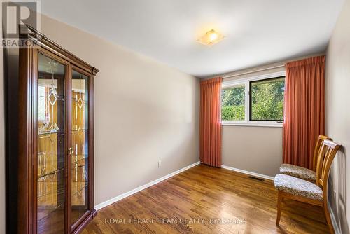5 Spring Garden Avenue, Ottawa, ON - Indoor Photo Showing Other Room