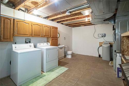 49-1840 Oliver Ranch Road, Okanagan Falls, BC - Indoor Photo Showing Laundry Room