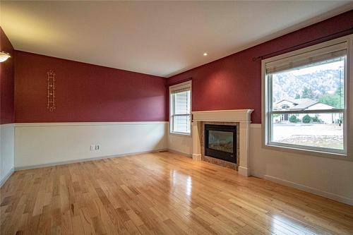 49-1840 Oliver Ranch Road, Okanagan Falls, BC - Indoor Photo Showing Other Room With Fireplace