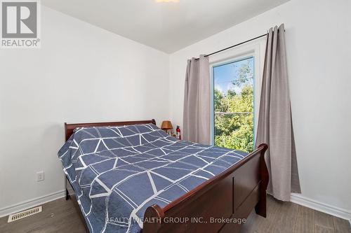 31 Silver Birch Street, Kawartha Lakes, ON - Indoor Photo Showing Bedroom