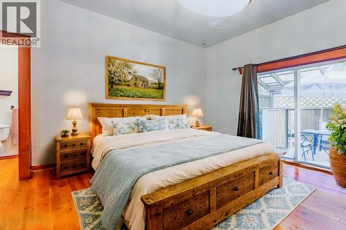 Primary Bedroom - 60 Pringle Road, Carmi, BC - Indoor Photo Showing Bedroom