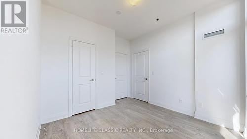 507 - 55 Speers Road, Oakville, ON - Indoor Photo Showing Other Room