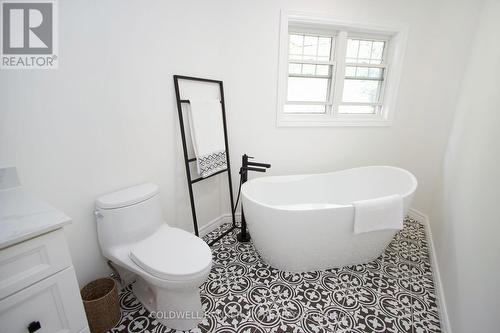 27 - C-12 1655 Nash Road, Clarington (Courtice), ON - Indoor Photo Showing Bathroom