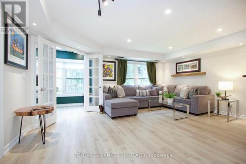 27 - C-12 1655 Nash Road, Clarington (Courtice), ON - Indoor Photo Showing Living Room