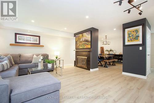 27 - C-12 1655 Nash Road, Clarington (Courtice), ON - Indoor Photo Showing Living Room