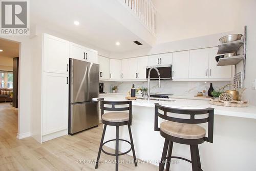27 - C-12 1655 Nash Road, Clarington (Courtice), ON - Indoor Photo Showing Kitchen