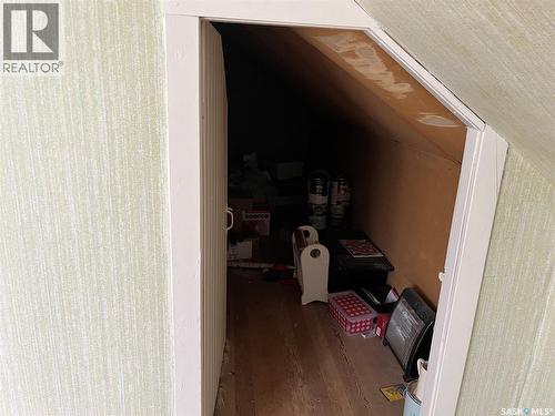 9 3Rd Street E, Willow Bunch, SK - Indoor Photo Showing Other Room