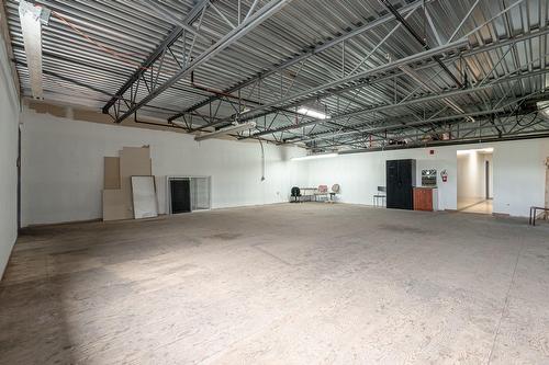 Intérieur - 60 Rue Sheard, Coaticook, QC - Indoor Photo Showing Garage