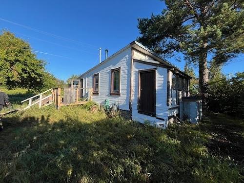 390 Balsam Street  Thunder Bay, ON P7A 5P3