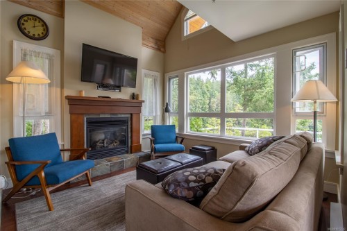 16C-2315 Mackinnon Rd, Pender Island, BC 