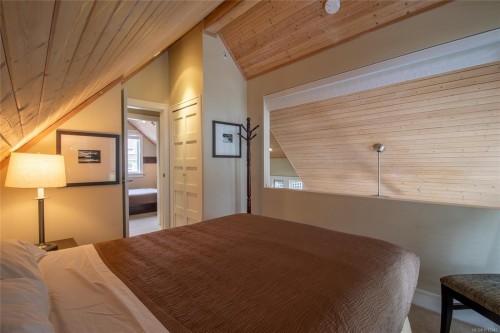 16C-2315 Mackinnon Rd, Pender Island, BC 