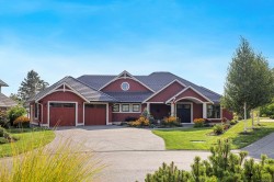 2652 Sheffield Cres  Courtenay, BC V9N 0E4