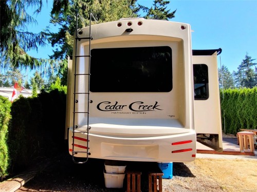 35-6050 Island Hwy West, Qualicum Beach, BC 