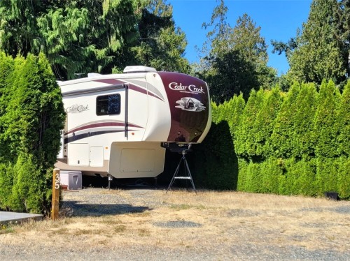 35-6050 Island Hwy West, Qualicum Beach, BC 