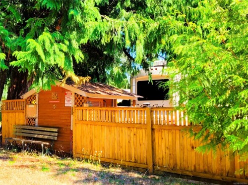 35-6050 Island Hwy West, Qualicum Beach, BC 