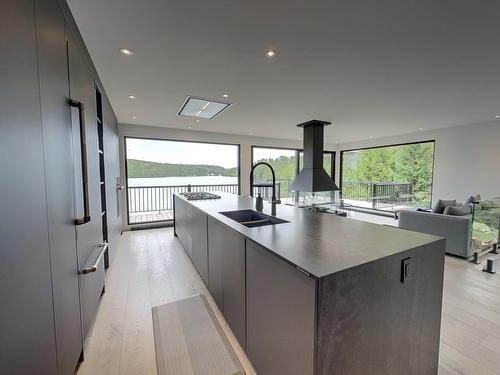 Coin-repas - 100 22E Rue Du Lac-Des-Français, Sainte-Marcelline-De-Kildare, QC - Indoor Photo Showing Kitchen With Double Sink