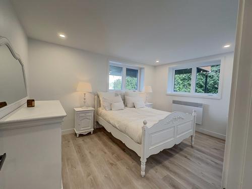 Chambre à coucher - 100 22E Rue Du Lac-Des-Français, Sainte-Marcelline-De-Kildare, QC - Indoor Photo Showing Bedroom