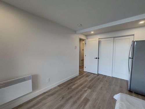 Chambre à coucher - 100 22E Rue Du Lac-Des-Français, Sainte-Marcelline-De-Kildare, QC - Indoor Photo Showing Other Room