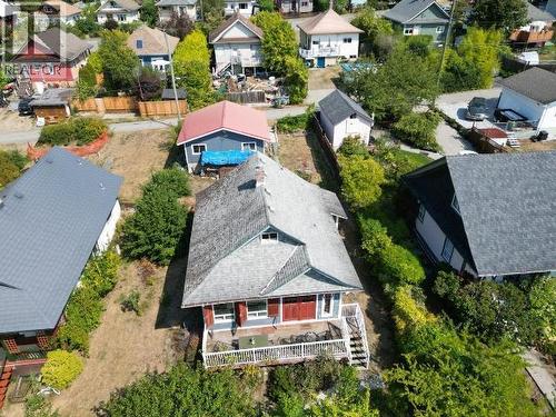 6279 Sycamore Street, Powell River, BC - Outdoor With Deck Patio Veranda