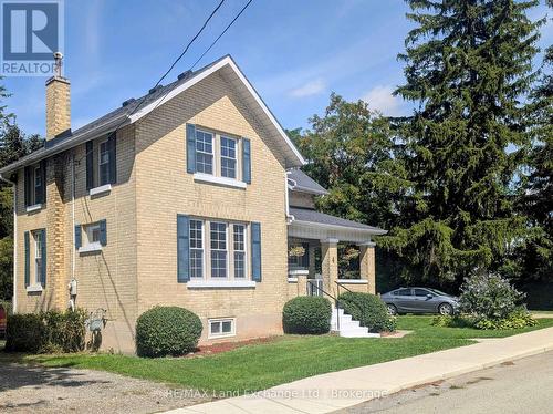 Front from the west side - 4 Archy Street, Brockton, ON - Outdoor