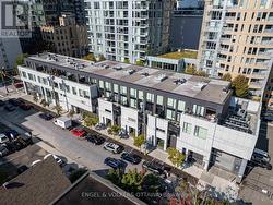 202 - 197 LISGAR STREET  Ottawa, ON K2P 0C3