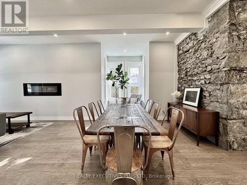 6 Elgin Street N, Cambridge, ON - Indoor Photo Showing Dining Room