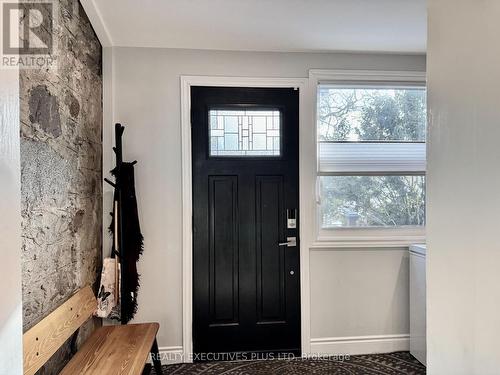 6 Elgin Street N, Cambridge, ON - Indoor Photo Showing Other Room