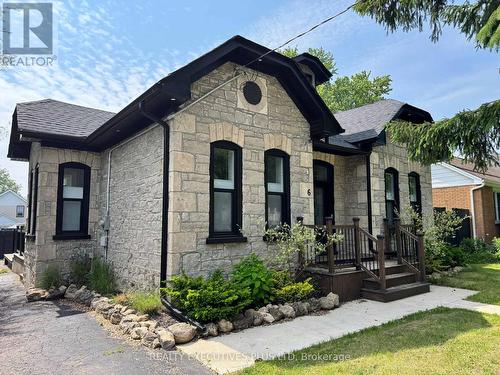 6 Elgin Street N, Cambridge, ON - Outdoor With Facade