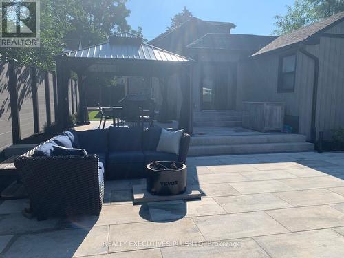 6 Elgin Street N, Cambridge, ON - Outdoor